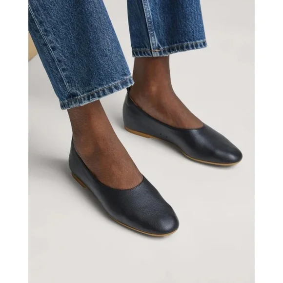 Everlane Black Pebbled Leather Slip-On Ballet Flats - Picture 11 of 11